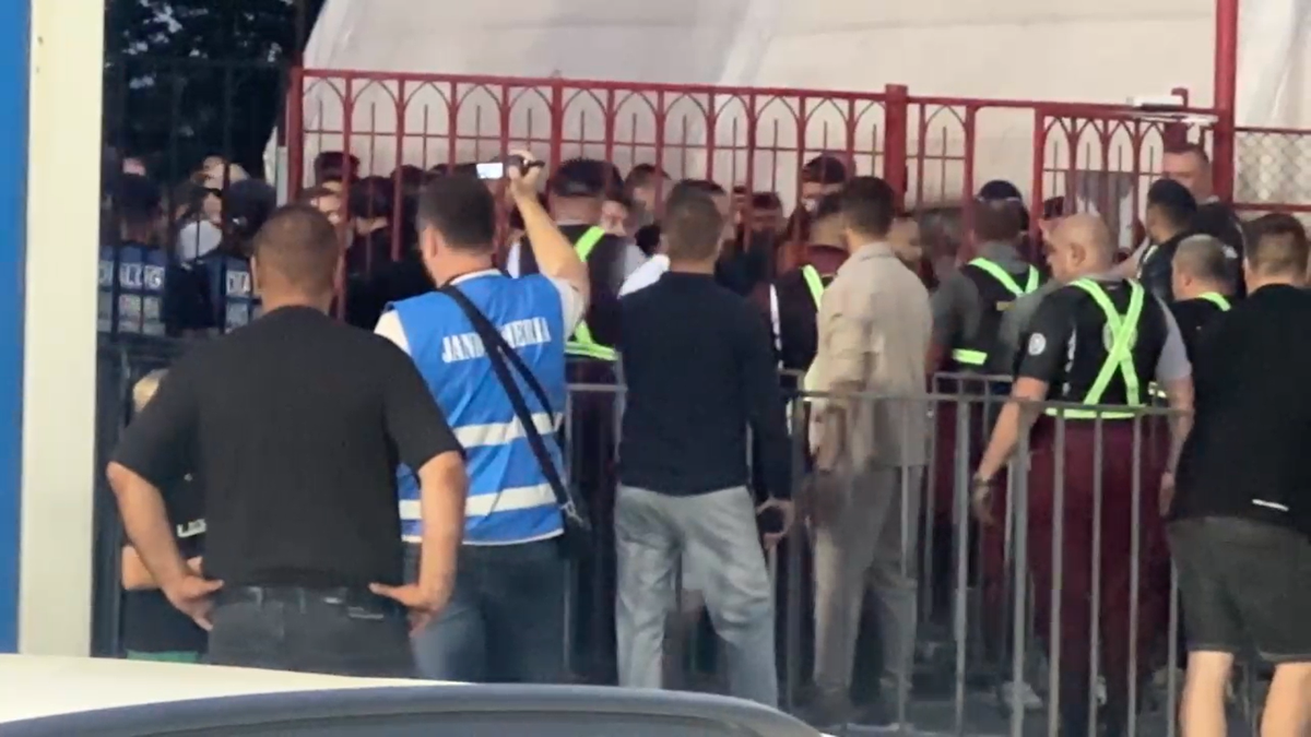 Peluza Sud Dinamo despre evenimentele de la Miercurea Ciuc: „Alianță anti-românească, complet lipsită de umanitate”