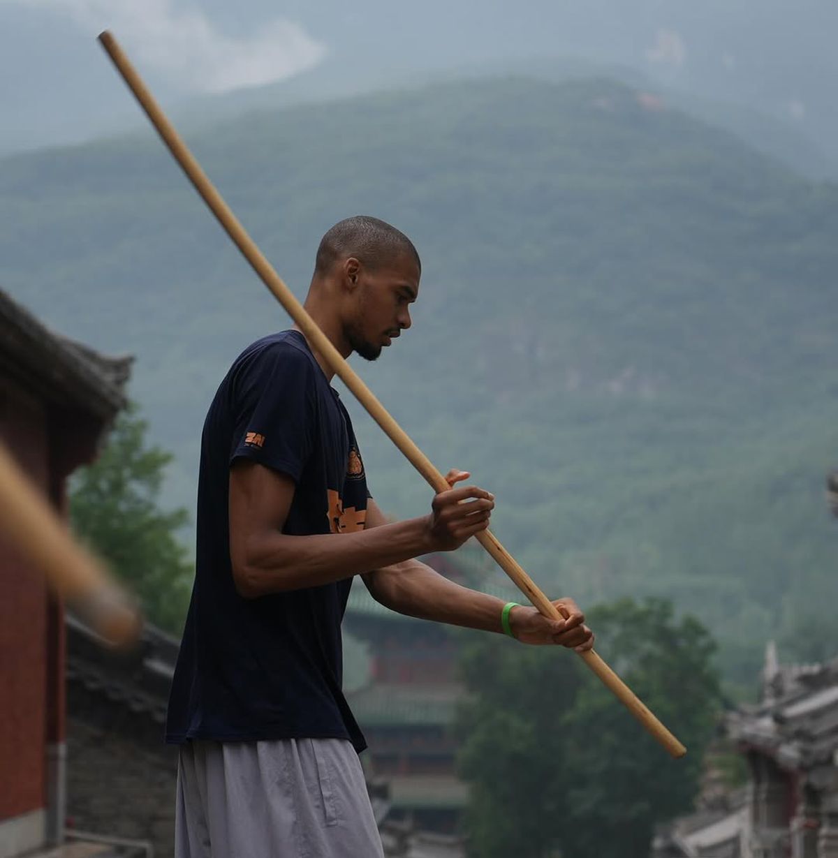 Victor Wembanyama, superstarul NBA, a devenit călugăr războinic la un templu Shaolin din China