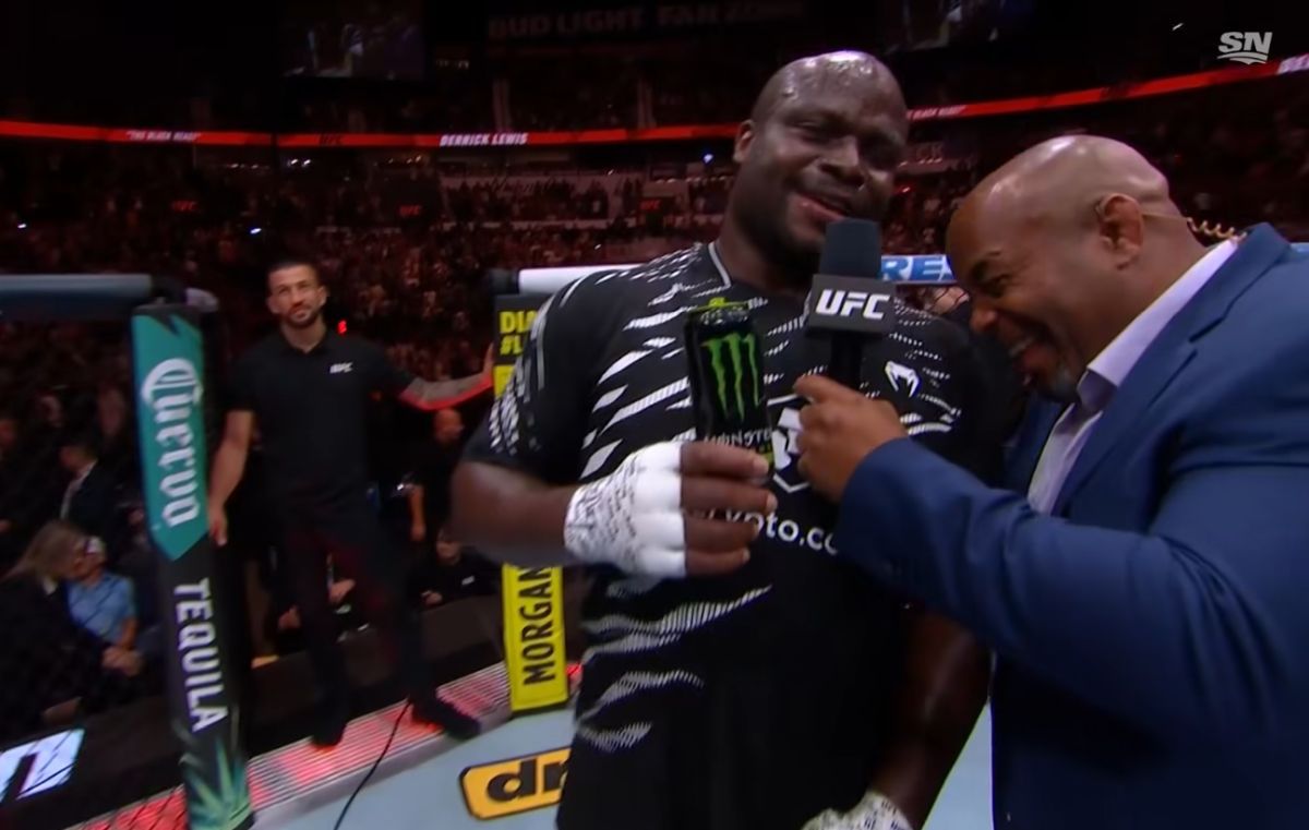 „Urmează nevasta mea, vor fi multe lupte la sol” » Victorios în gala UFC din week-end, „greul” Lewis a făcut pe toată lumea să râdă: