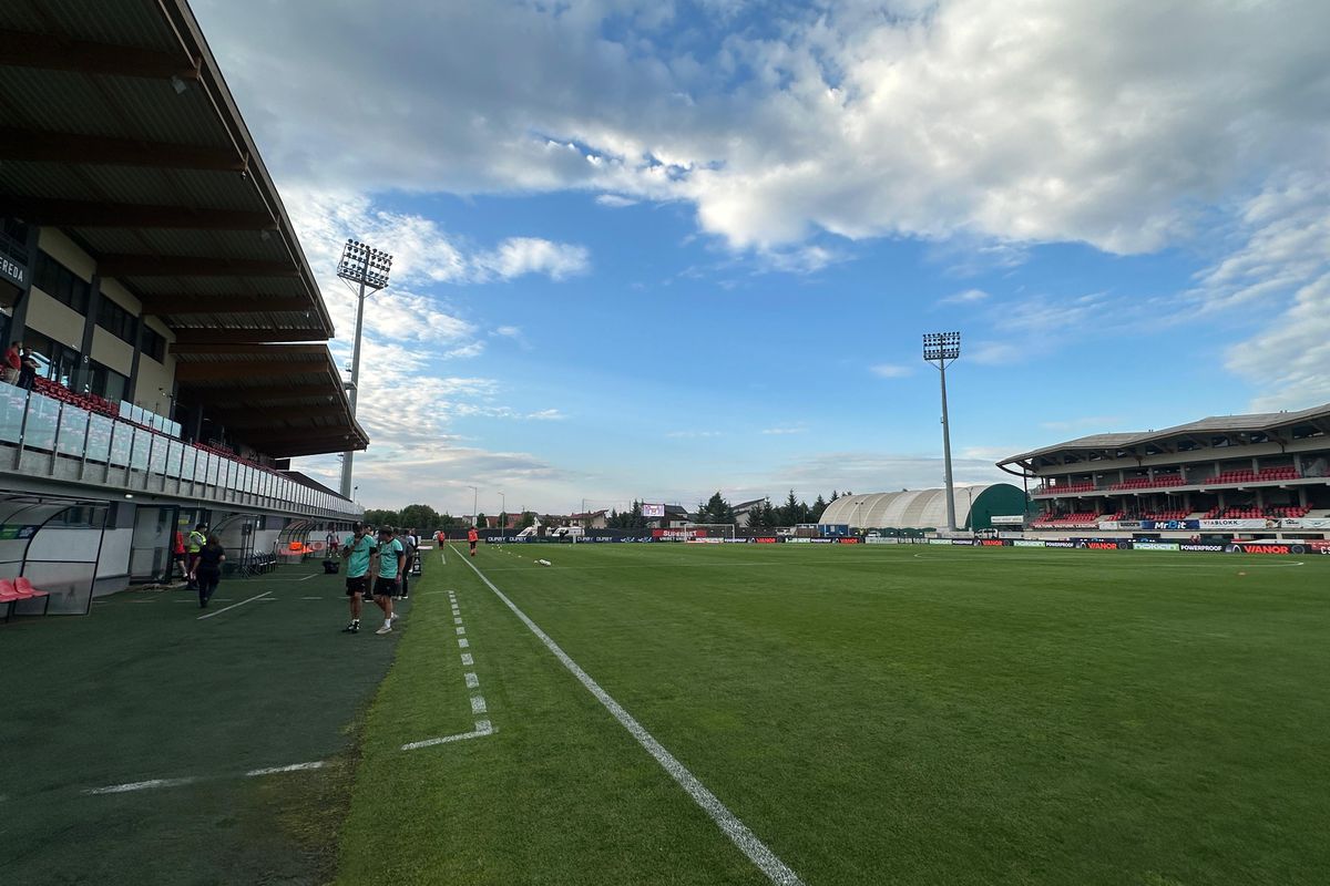 Imagini înainte de Csikszereda - Dinamo / Foto: Ionuț Iordache GSP