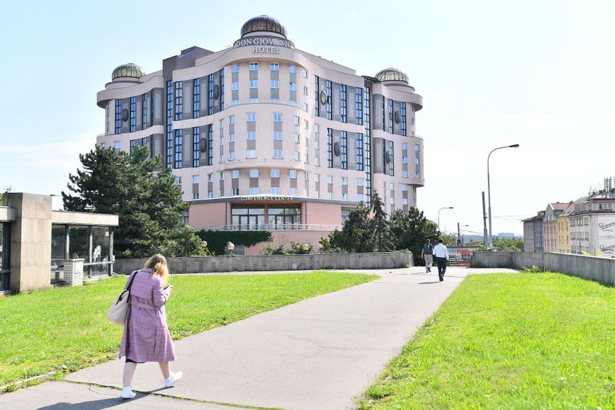 MLADA BOLESLAV - FCSB // VIDEO Bun venit la Don Giovanni! Cum arată hotelul în care e cazată FCSB în Cehia