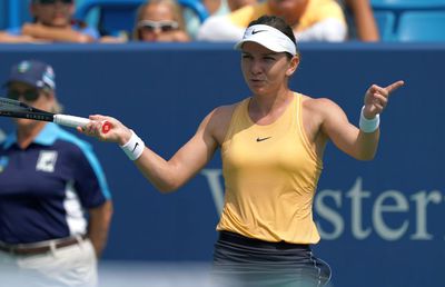 SIMONA HALEP - EKATERINA ALEXANDROVA // VIDEO Simona Halep, probleme la începutul meciului din cauza accidentării: „De asta mi-a fost greu la început”