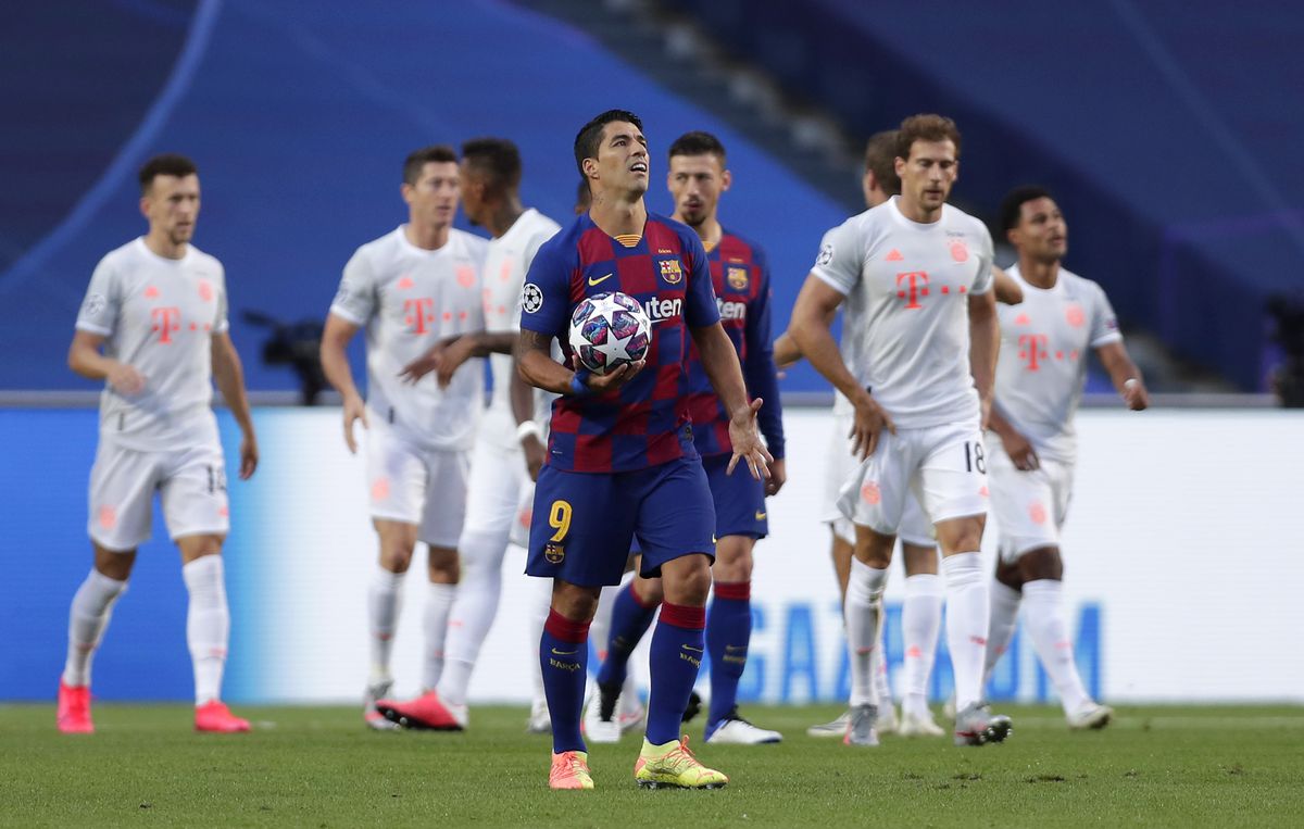 BARCELONA. Luis Suarez forțează mâna Barcelonei! Riscă să stea un an în tribună