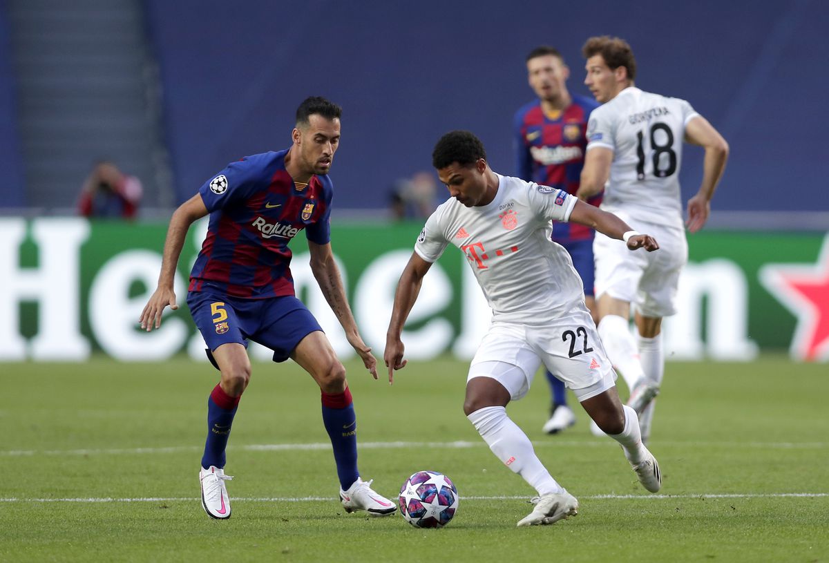 Cele mai răutăcioase 10 glume după cataclismul Barcelonei din Champions League: „Ce îi spune soția lui Messi în această dimineață”