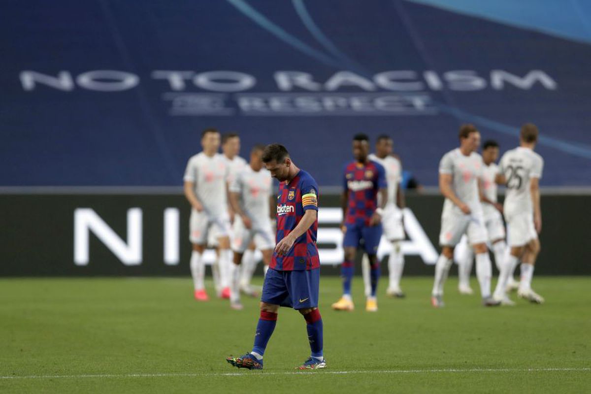 Imaginile neputinței! Leo Messi, DĂRÂMAT după umilința istorică din Champions League