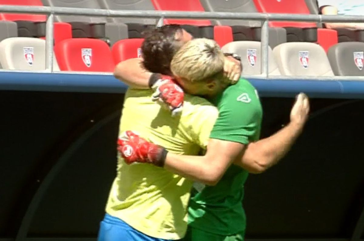 Faza anului în Liga 2 » Portarul a marcat de la 70 de metri împotriva Stelei! Motivul pentru care golul de senzație a fost anulat