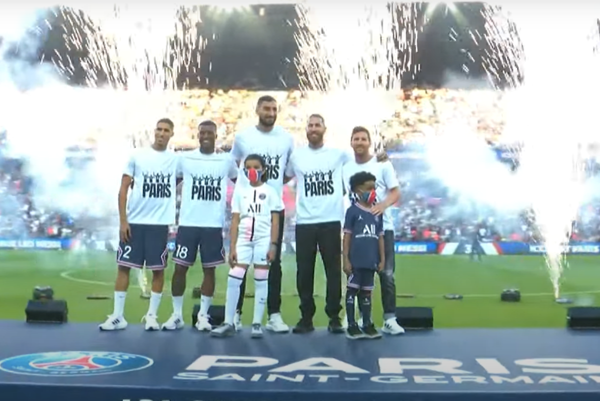 Victorie cu emoții, după prezentarea vedetelor » Fanii Parisului, primire electrizantă pentru Ramos și Messi! Mbappe, huiduit