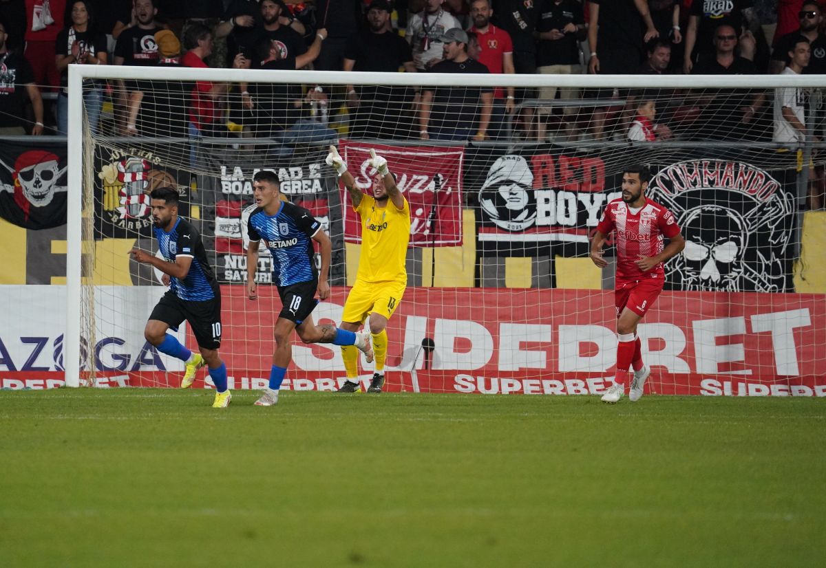 N-a mai suportat! Discurs-manifest după UTA - CSU Craiova: „Am dinții făcuți praf! Incredibil ce mi-a spus arbitrul”