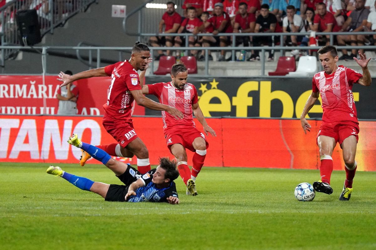 N-a mai suportat! Discurs-manifest după UTA - CSU Craiova: „Am dinții făcuți praf! Incredibil ce mi-a spus arbitrul”