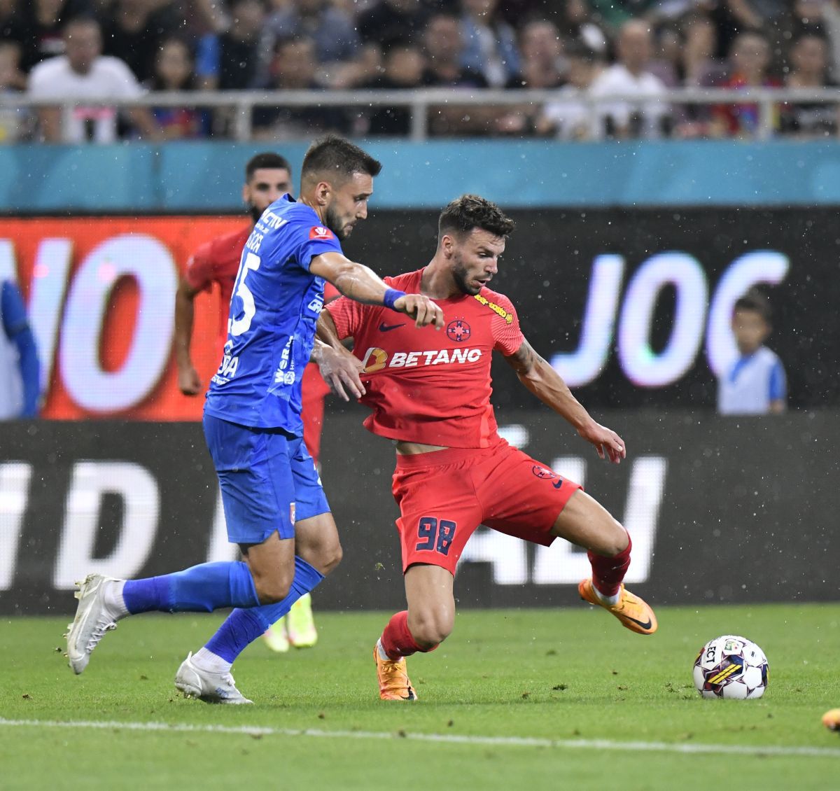 „E jucător de pluton!” » Dumitru Dragomir nu s-a abținut, după victoria încâlcită a FCSB-ului: „E haos acolo”