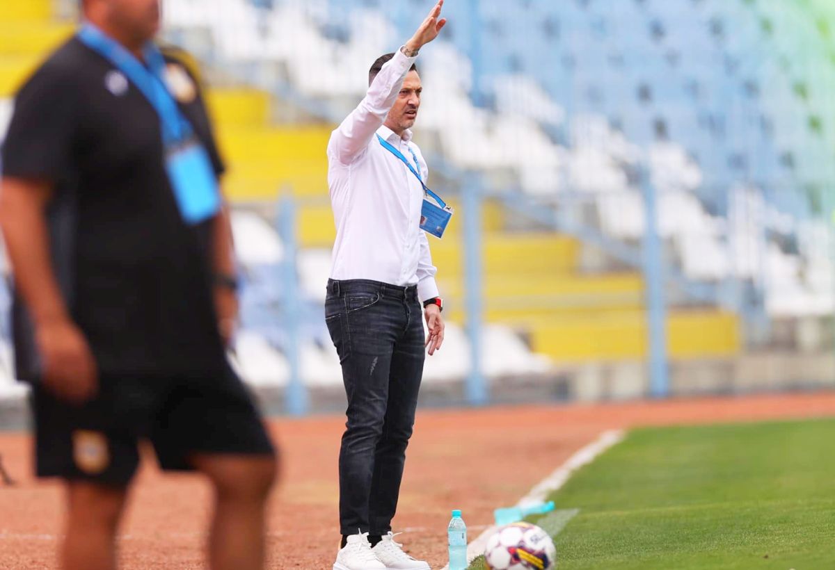 Mirel Rădoi, îngrijorat înaintea play-off-ului Conference: „Nu ne-a ajutat deloc! Sper să se schimbe ceva până joi”