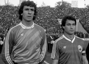 45 de ani de la debutului lui Costică Ștefănescu la națională. Un debut straniu, la o vârstă la care Balaci se lăsa practic de fotbal