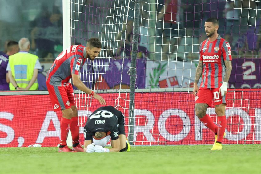 Ionuț Radu (25 de ani) a avut un debut de coșmar în Serie A pentru Cremonese. A gafat decisiv în minutul 90+5 al meciului cu Fiorentina, la scorul de 2-2. Vlad Chiricheș (32 de ani) a fost și el titular la Cremonese.