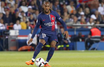 Jose Mourinho se întărește cu mijlocași de la PSG » Două achiziții de la campioana Franței!