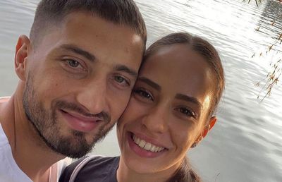 Gicu Grozav, întrebat cum a trăit soția meciul Rapid - Petrolul: „Cu un ochi plânge și cu unul râde”