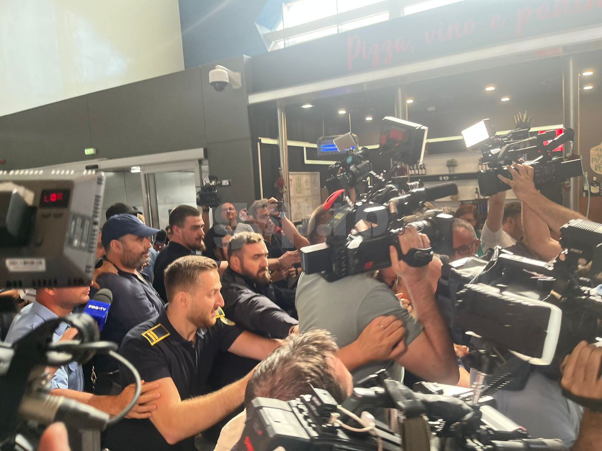 Denis Alibec a plecat să semneze noul contract. Haos provocat de Darius Vâlcov în aeroport