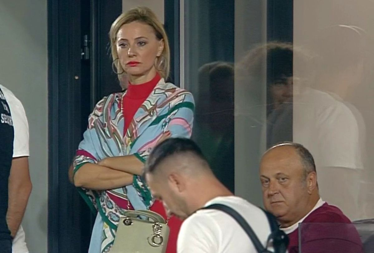 Fostul atacant al Rapidului, dezvăluiri incredibile despre scenele de la finalul partidei din Giulești: „Cei de la inelul 2 au aruncat cu floricele și cu suc spre loja domnului Șucu”