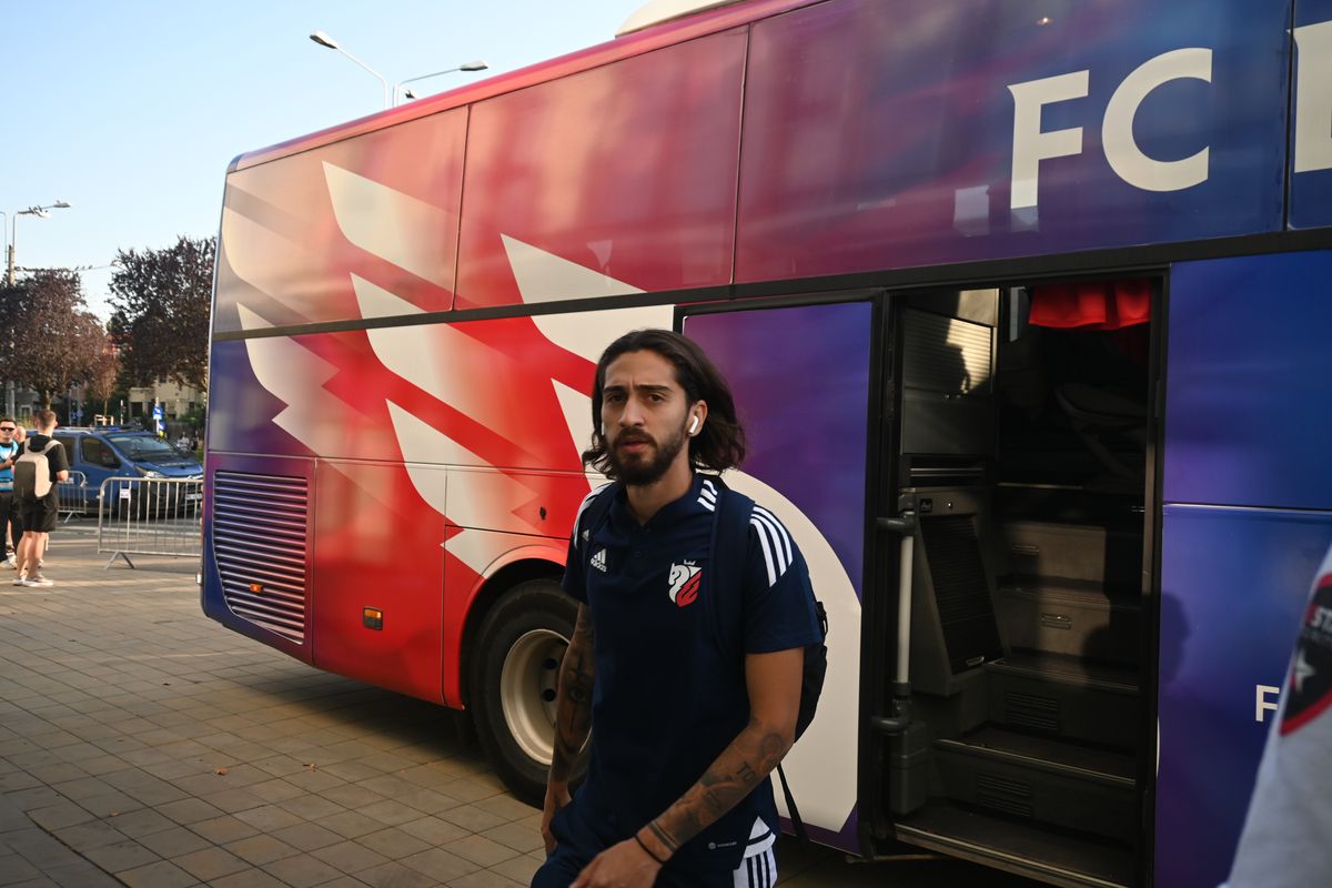 Ce i-a nemulțumit pe cei de la FC Botoșani în timpul interviurilor: „Adversarii noștri sunt cam gălăgioși!” + „Sigur că ne simțim posturile amenințate”