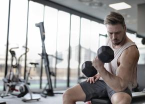 Top 5 sportivi care folosesc ulei CBD pentru recuperare și performanță atletică