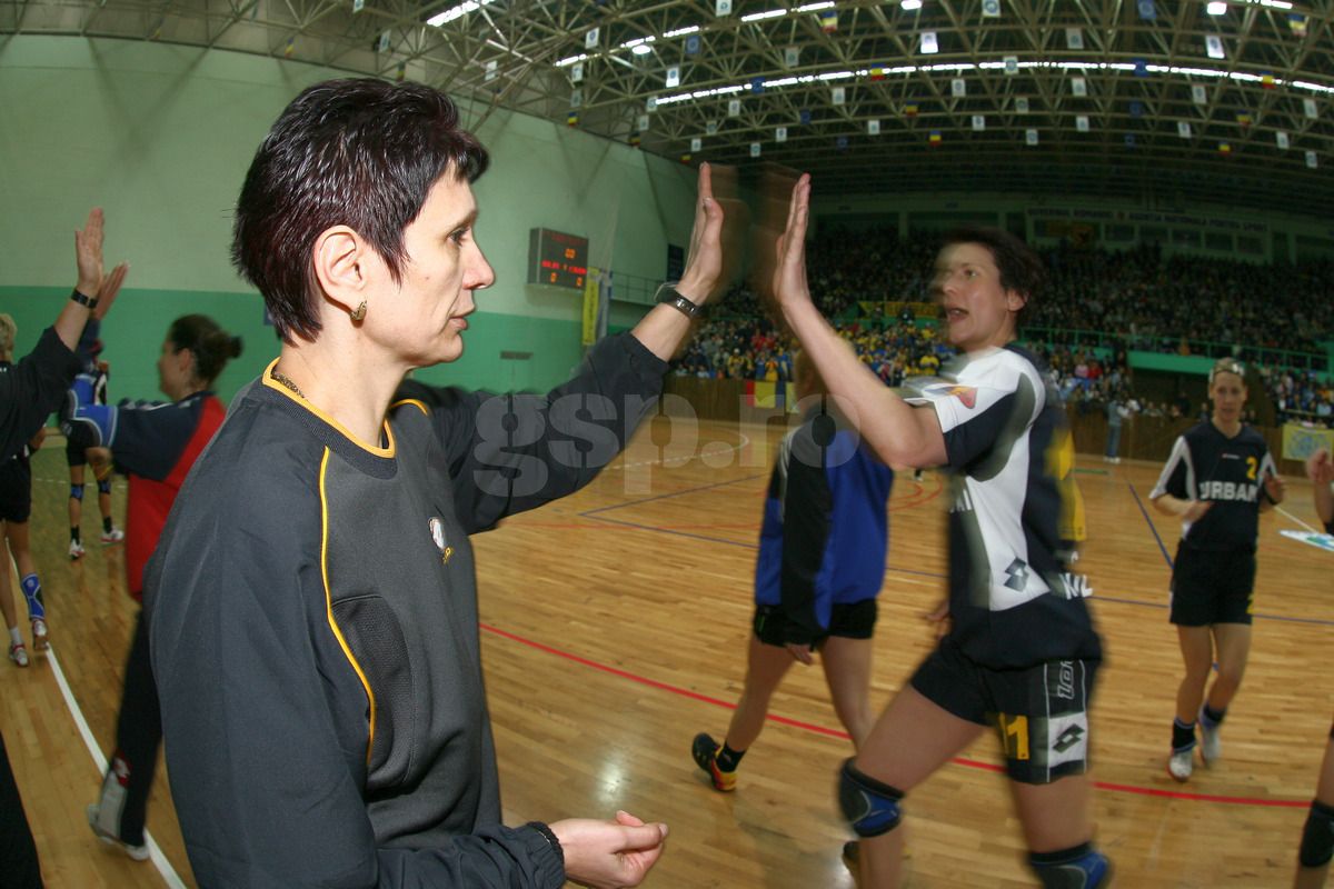 Mariana Târcă s-a întors în handbal, la 4 ani de la scandalul de dopaj de la Corona: „Suntem niște hiene care abia așteaptă să facă tot posibilul să-i fie rău celuilalt”