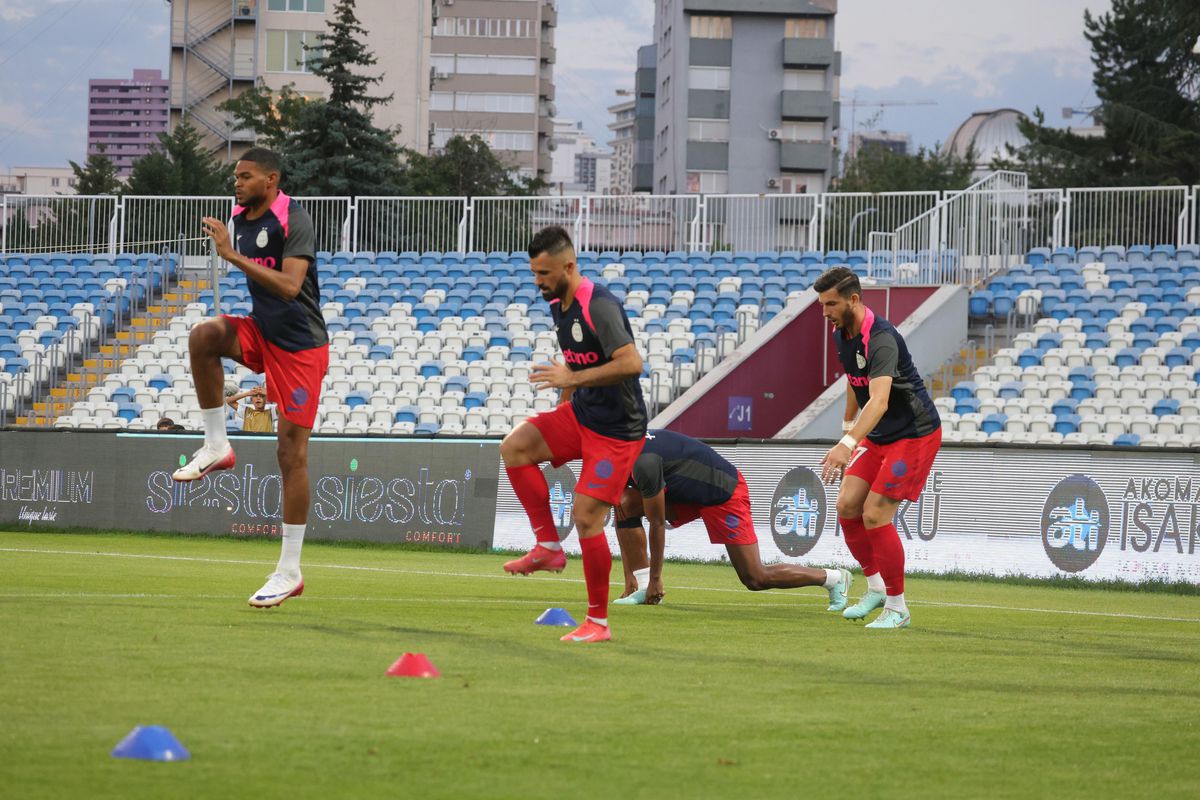 Drita - FCSB, imagini de pe gazon, înainte de meci