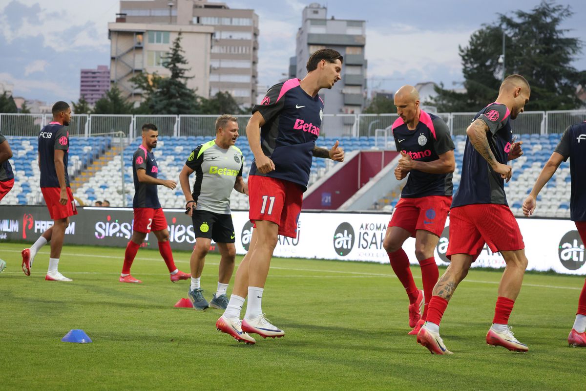 Drita - FCSB, imagini de pe gazon, înainte de meci