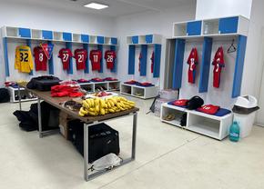 Imagini geniale din vestiarul FCSB » Ce „meniu” au campionii României înaintea meciului decisiv din Kosovo
