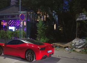 La pas prin cea mai ieftină capitală din Balcani » Cum arată Priştina la 17 ani de la declararea independenţei: lux și opulență prin mizerie