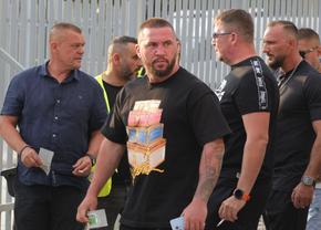 Cine o susține pe FCSB în deplasarea cu Drita? Mustață și alți lideri de galerie au primit locuri la VIP