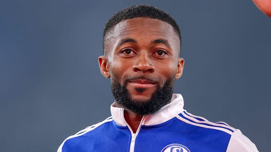 Scandal la Schalke: jucător dat afară din cauza câinelui