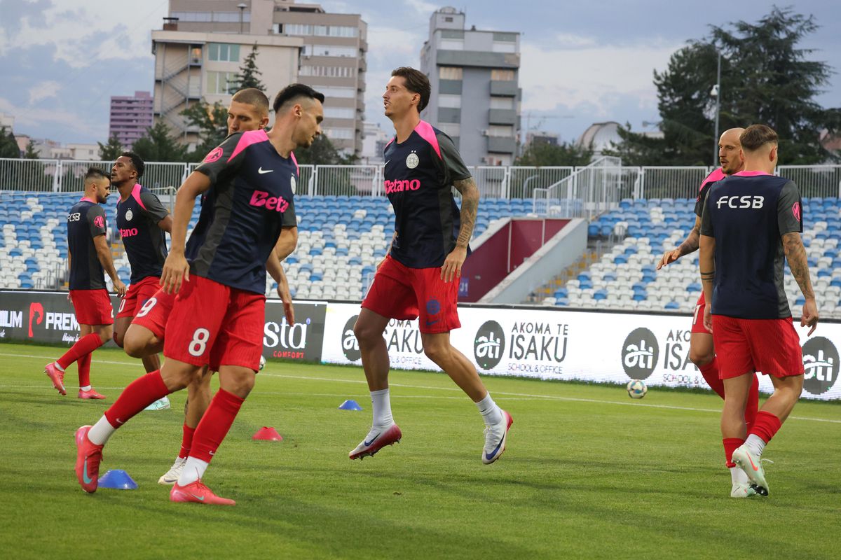 Drita - FCSB, imagini de pe gazon, înainte de meci