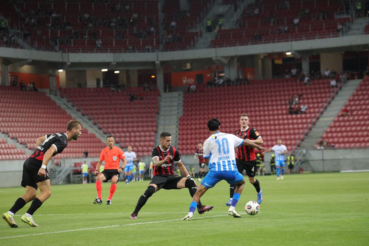 Universitatea Craiova merge în play-off, la capătul celei mai nebune „duble” din Conference League » Întoarsă de la 0-4, echipa lui Rădoi s-a descătușat în prelungiri! Pe cine va înfrunta