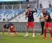 Miculescu și Chiricheș - Drita - FCSB, imagini de pe gazon, înainte de meci/ foto: Ionuț Iordache (GSP)