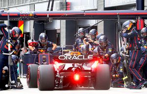 Echipele din Formula 1 vor discuta din nou despre motoarele V8, dar 3 granzi se opun. Care sunt motivele