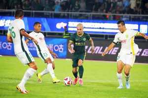 Alexandru Mitriță, desemnat jucătorul lunii în prima ligă a Chinei