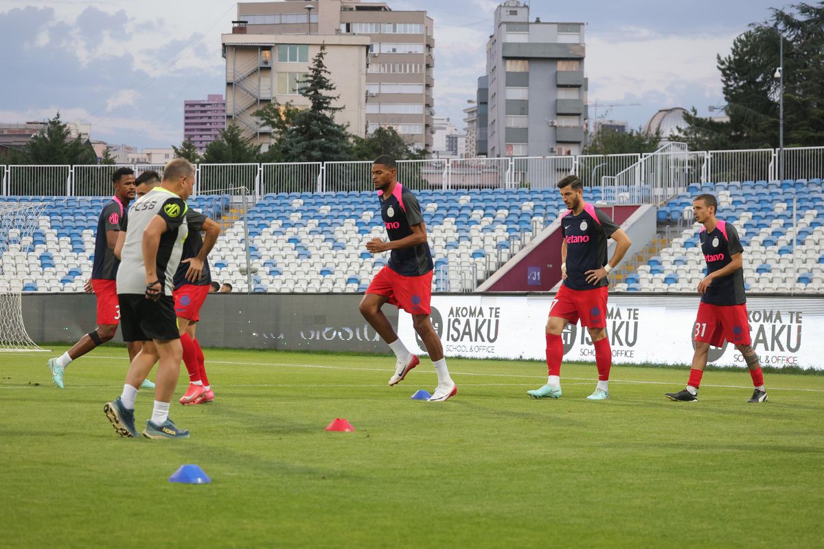 Drita - FCSB, imagini de pe gazon, înainte de meci