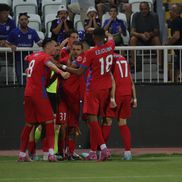 FCSB, fără sponsorul principal pe tricouri, în Kosovo // foto: Ionuț Iordache (GSP)