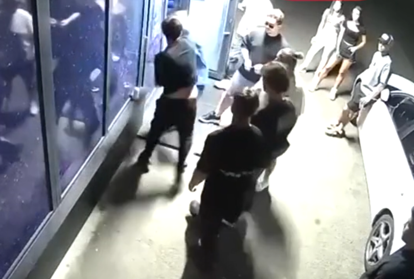 Imagini cu puternic impact emoționant: Renato Nica l-a lovit violent pe Bogdan Nasim Sava