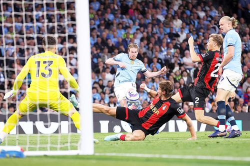 Trei dintre oamenii de bază ai lui Bournemouth sezonul trecut: Kepa, Zabarnyi, Huijsen // foto: Guliver/gettyimages