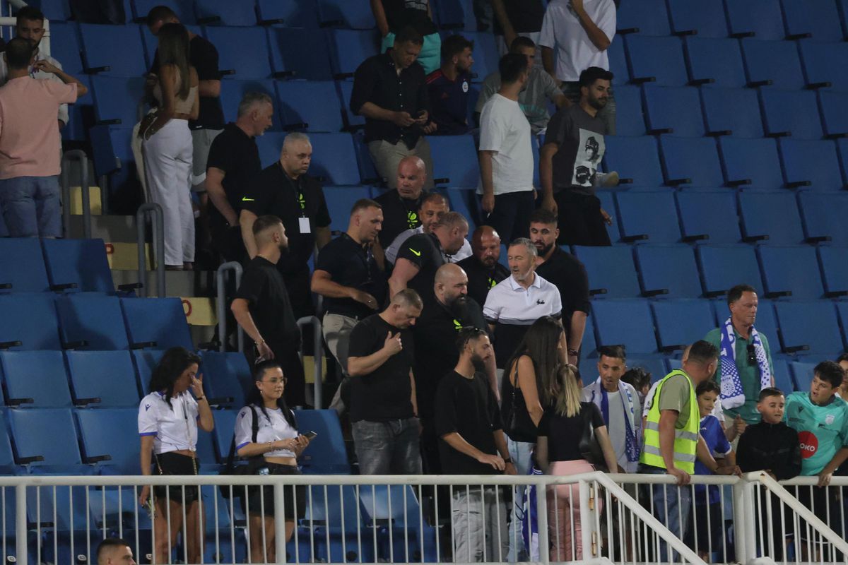 Mihai Stoica, la finalul meciului Drita - FCSB