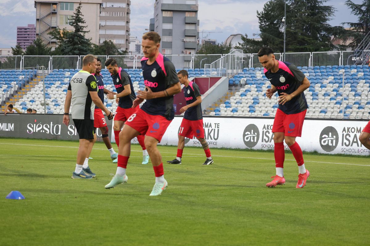 Drita - FCSB, imagini de pe gazon, înainte de meci