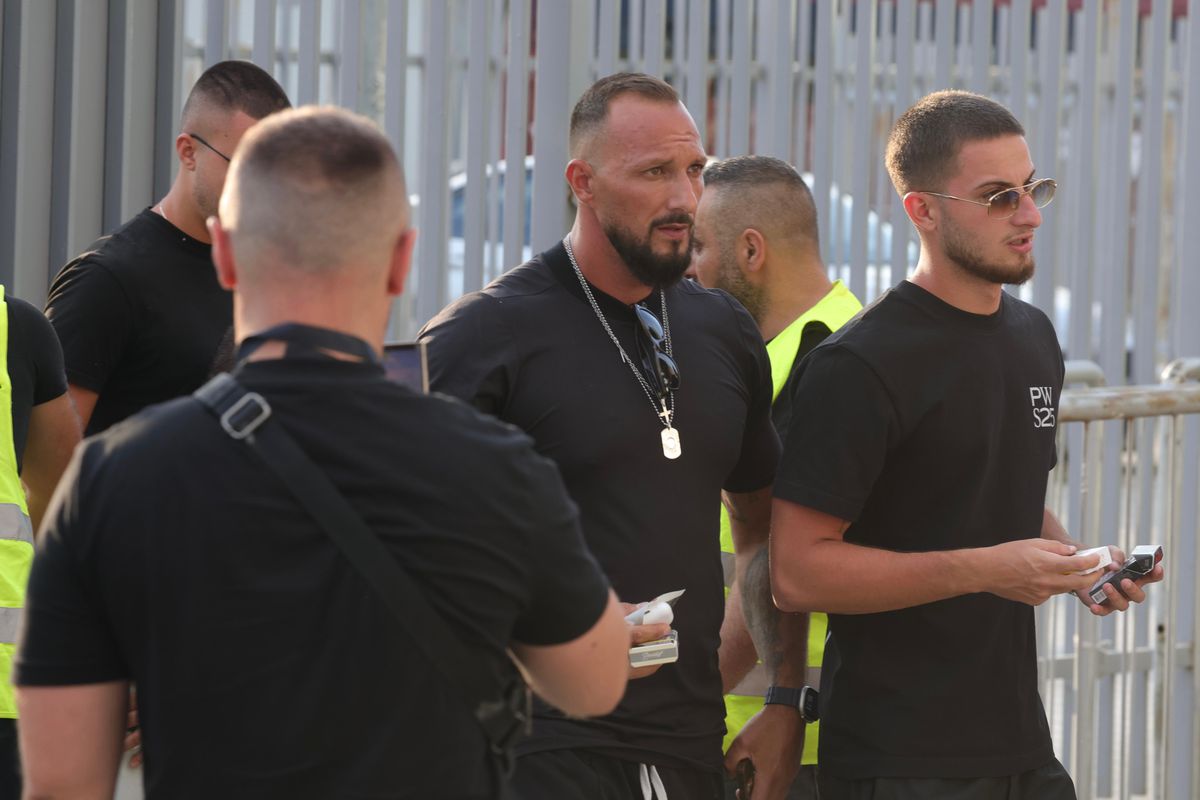 Suporterii care au făcut deplasarea cu FCSB pentru meciul cu Drita / Foto: GSP