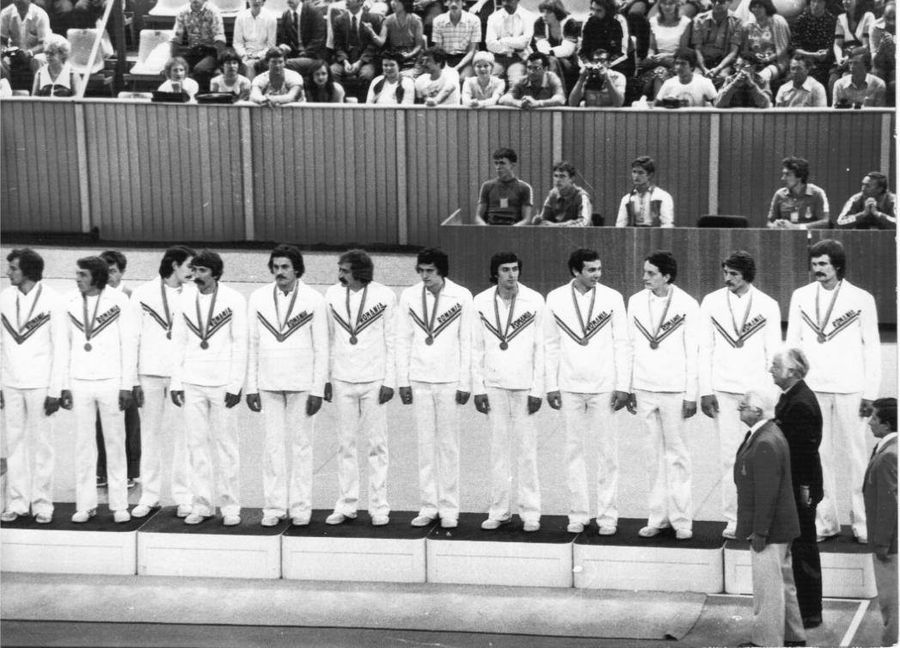 Echipa României pe podium la JO 1980. Dan Gîrleanu, al patrulea din dreapta