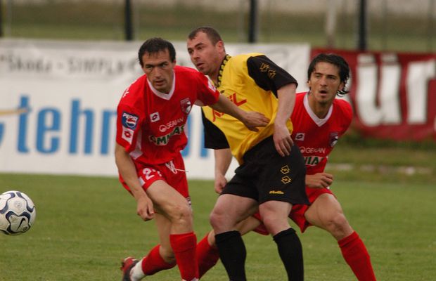 EXCLUSIV VIDEO Golgeterul Ceahlăului din anii Cooperativei, în direct: „Echipele mari ne căutau să aranjăm meciul, antrenorul ne anunța în vestiar. Jucam la alibi” + povestea unui blat eșuat cu Dinamo