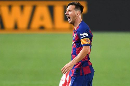 Leo Messi (33 de ani) a fost titular în primul meci amical disputat de Barcelona în această vară, 3-1 contra celor de Gimnastic. Argentinianul, în mijlocul unei veritabile telenovele în această vară, a răbufnit în timpul partidei la adresa unui adversar
