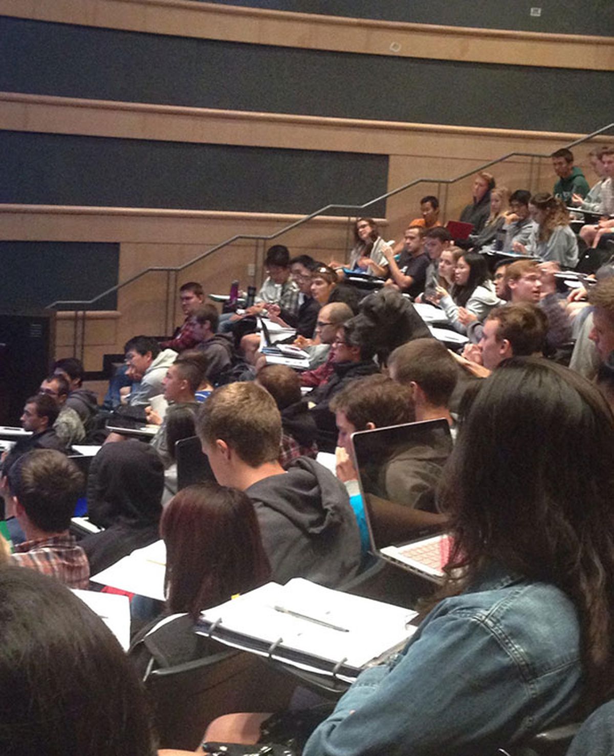 Provocarea anului: ce vezi de fapt în aceste 20 de imagini?! Nimeni nu s-a prins