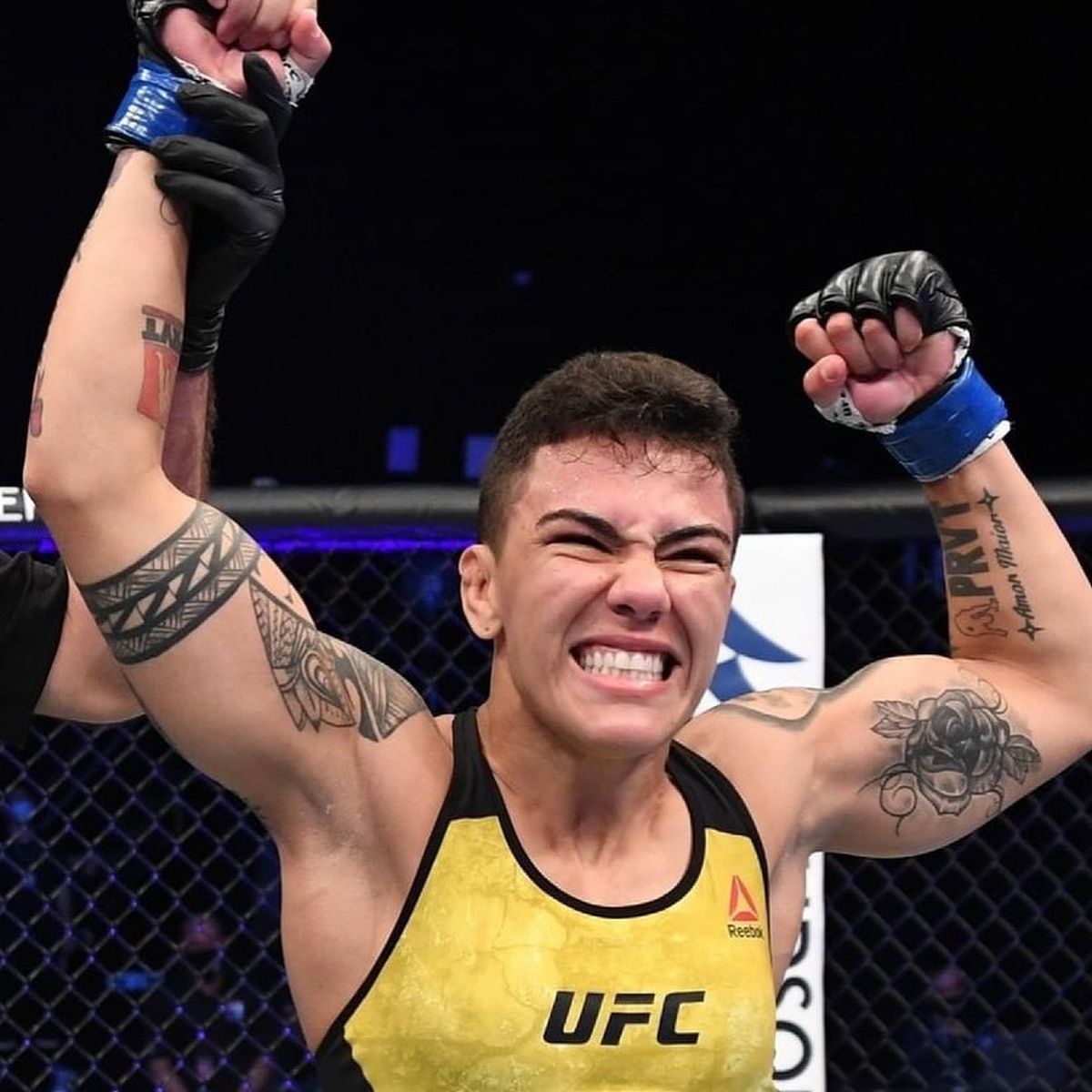 O luptătoare din UFC spune că trăiește din banii de pe OnlyFans: „Mi-am plătit mașina și chiria pe 6-7 luni”
