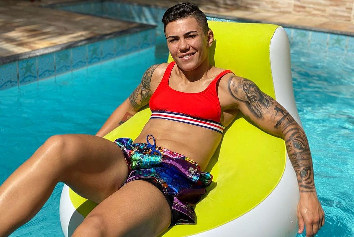 O luptătoare din UFC spune că trăiește din banii de pe OnlyFans: „Mi-am plătit mașina și chiria pe 6-7 luni”