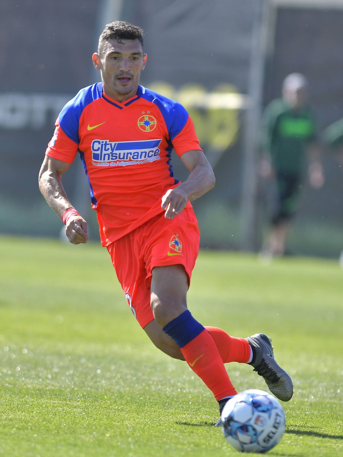 „Bombardierul” Claudiu Keșeru » Cifre uluitoare pentru atacantul FCSB-ului: subordonează toată Liga 1!