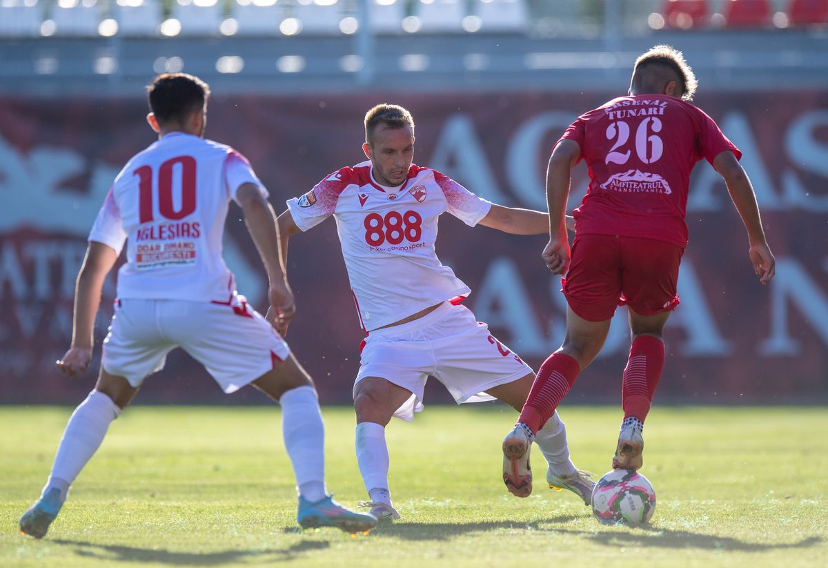 A început turul 3 din Cupa României » CSA Steaua, calificare dramatică la loviturile de departajare. Dinamo s-a distrat cu Tunari. Toate rezultatele